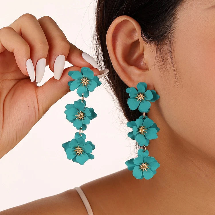 ZX-02 Designer Artificial Fashion Romantic Women Long Ear Jewelry Factory China Modern Three Flowers Stud Earrings for Girls