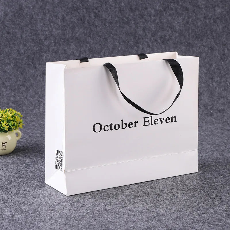 Custom Logo Luxury Paper Boutique Retail Clothing Cosmetics Packaging Shopping Gift Bag Bolsa De Papel Paper Bag With Logo