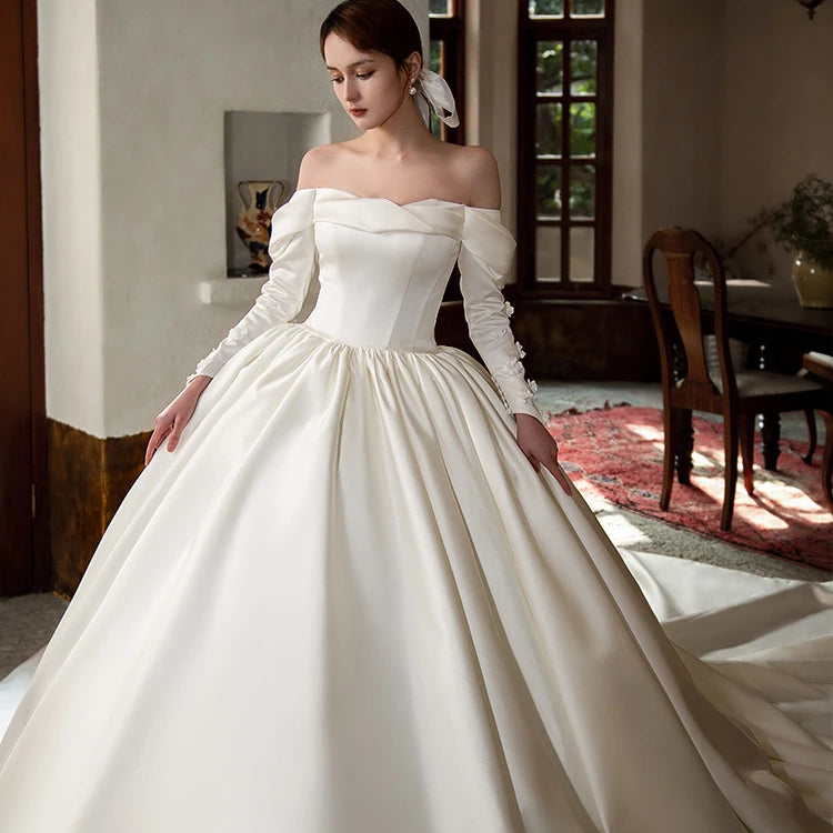 AL1504 2025 Luxury Satin Wedding Dress Retro Off-the-Shoulder Long Sleeve Crystal Decoration Long Train Bridal Gown for Brides