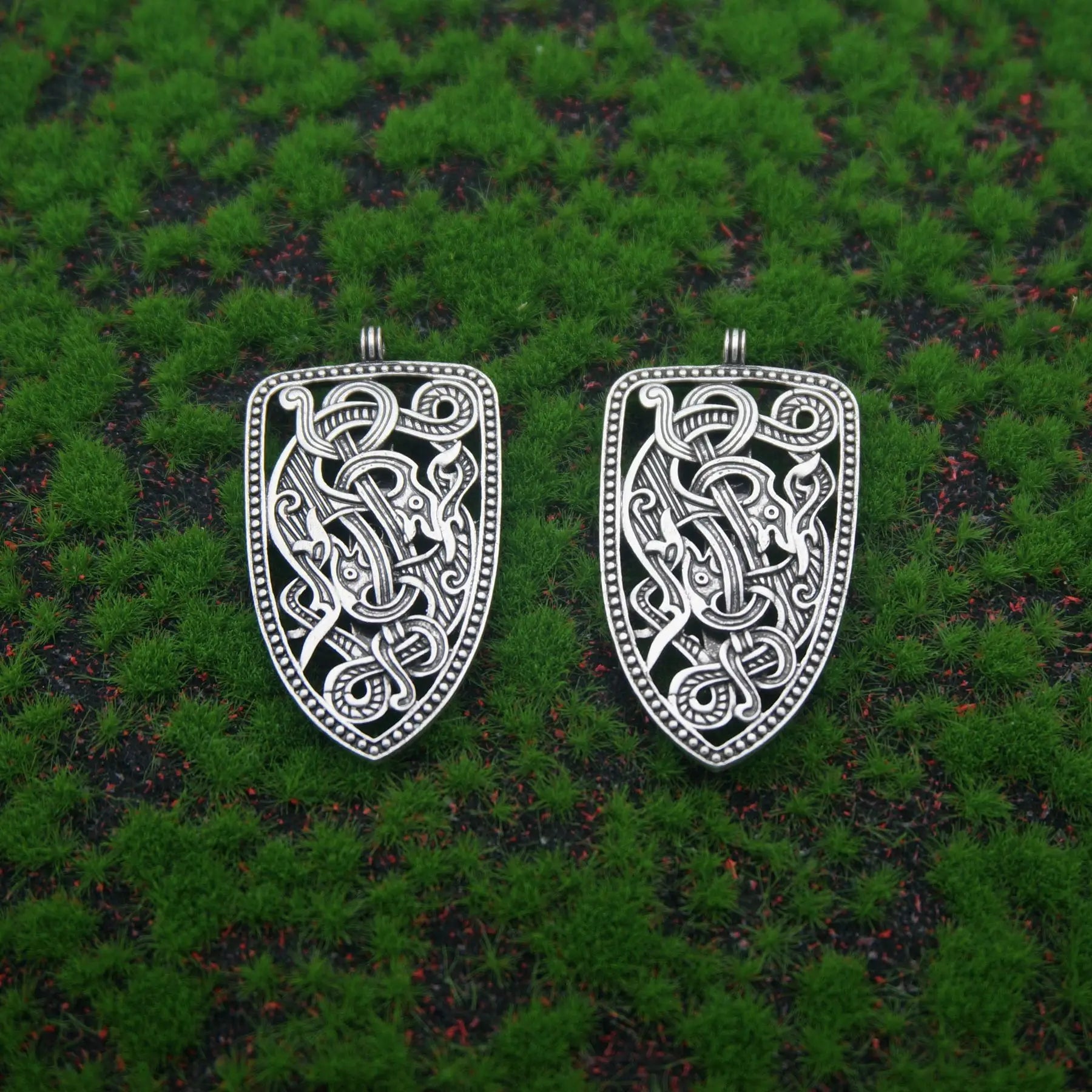 Vintage Metal Viking Dragon Brooch for Women and Men Unisex Fashion Animal Clothing Accessories Gift