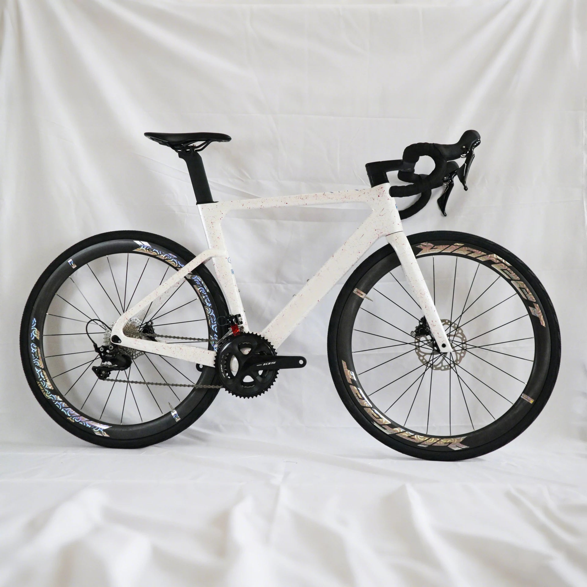Road Bike Frame Bicycle SHIMANO 105 R7000- 24 Speed Frameset with Hydraulic Brake Lightweight 9kg Full Carbon Aero Road Bike