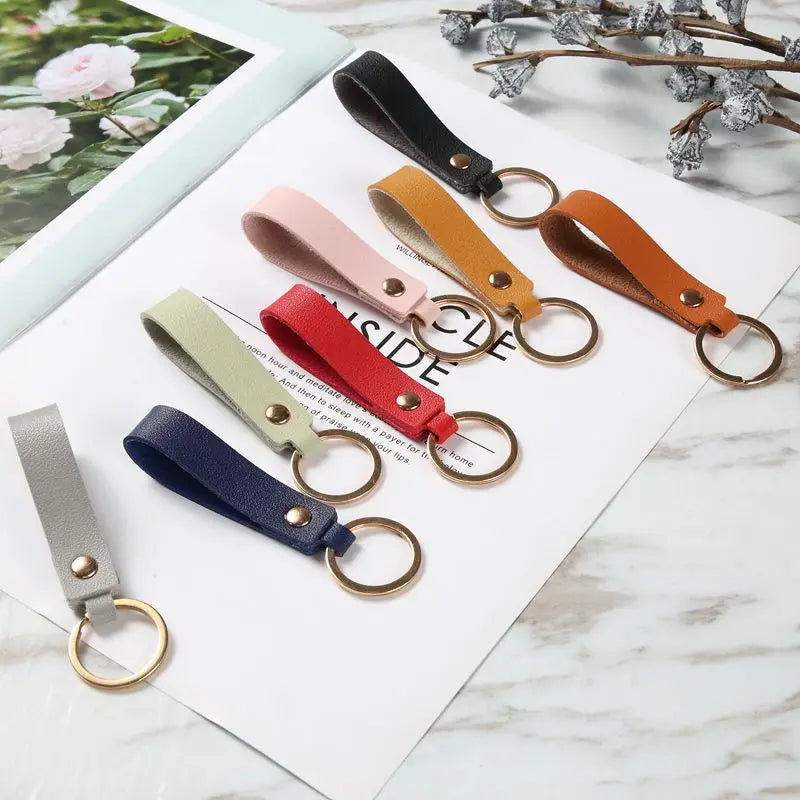 Customized Logo Fashion PU Leather Keychain Business Gift Leather Key Chain Men Women Car Key Strap Waist Wallet Keyrings