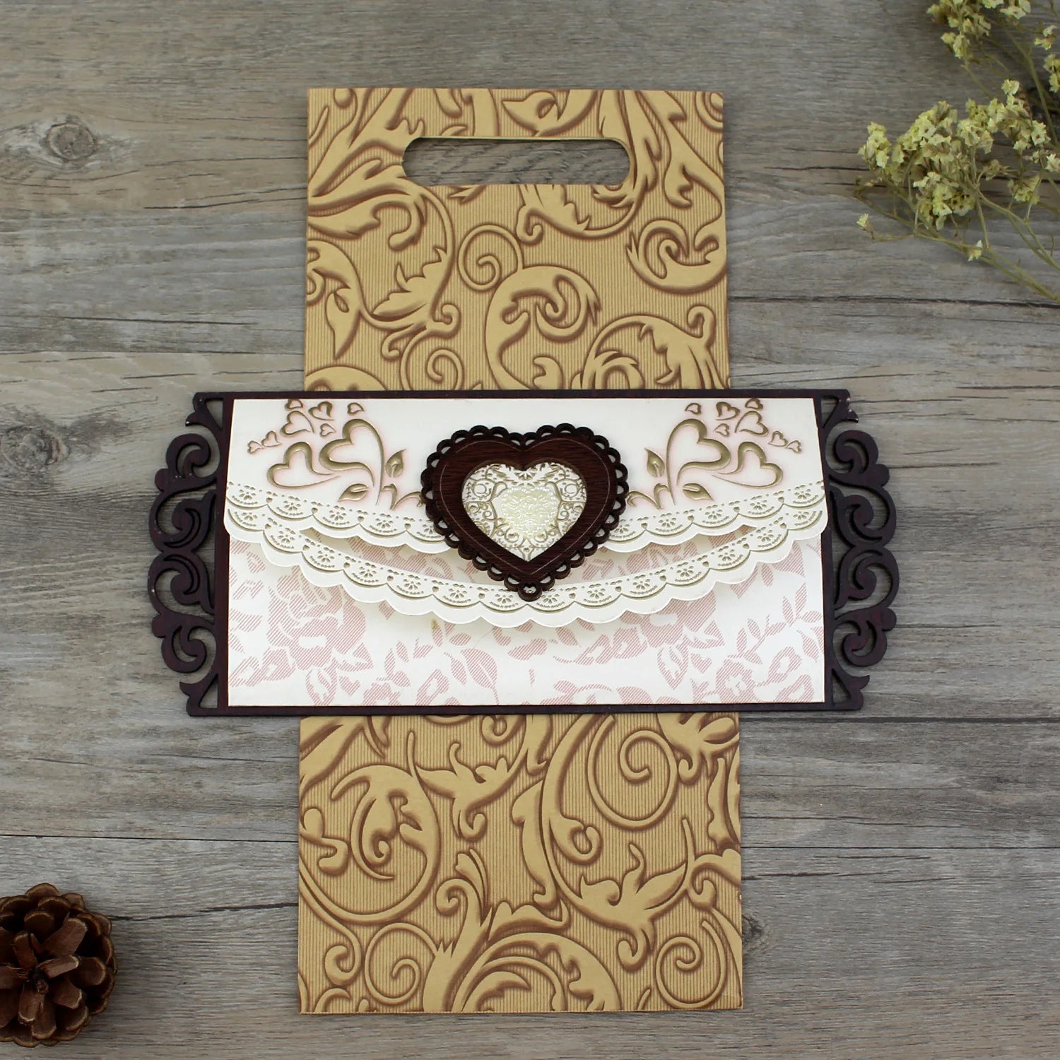 New Design Wooden Heart Pattern Luxury Wooden Wedding Card Invitations
