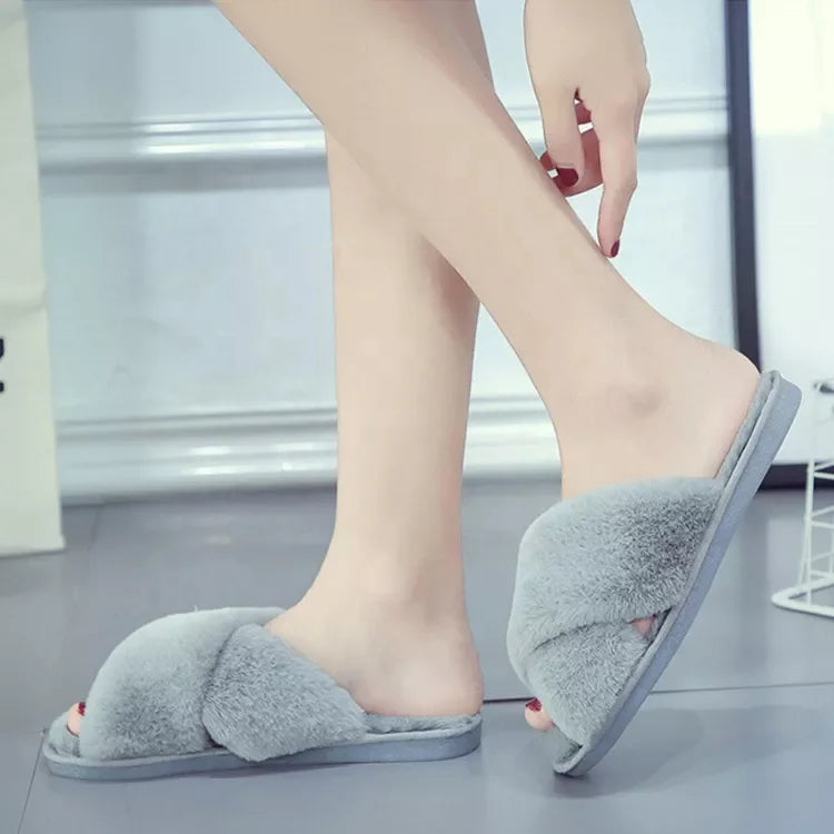 High Quality Custom Soft Bottom Fluffy Fur Indoor House for Slippers for Women Winter Fashion-for Spring and Autumn Seasons
