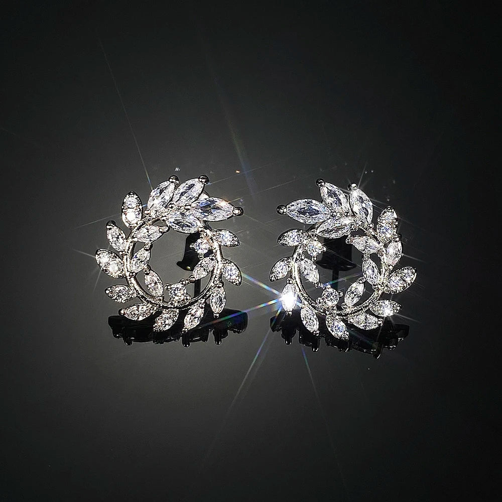 Huitan Wholesale Price INS Style Simple Leaf Stud Earrings Boho Crystal Cubic Zirconia Customized Earrings for Bridal