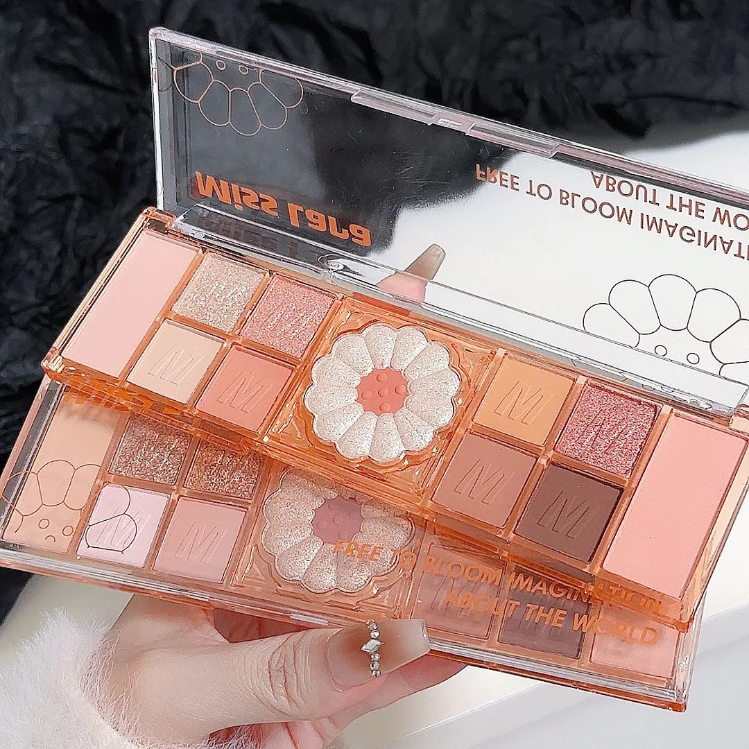 Luxury Private Label Wholesale Eyeshadow Palette New Eyeshadow Pallets 2024 Eye Shadow Pallets Elegant