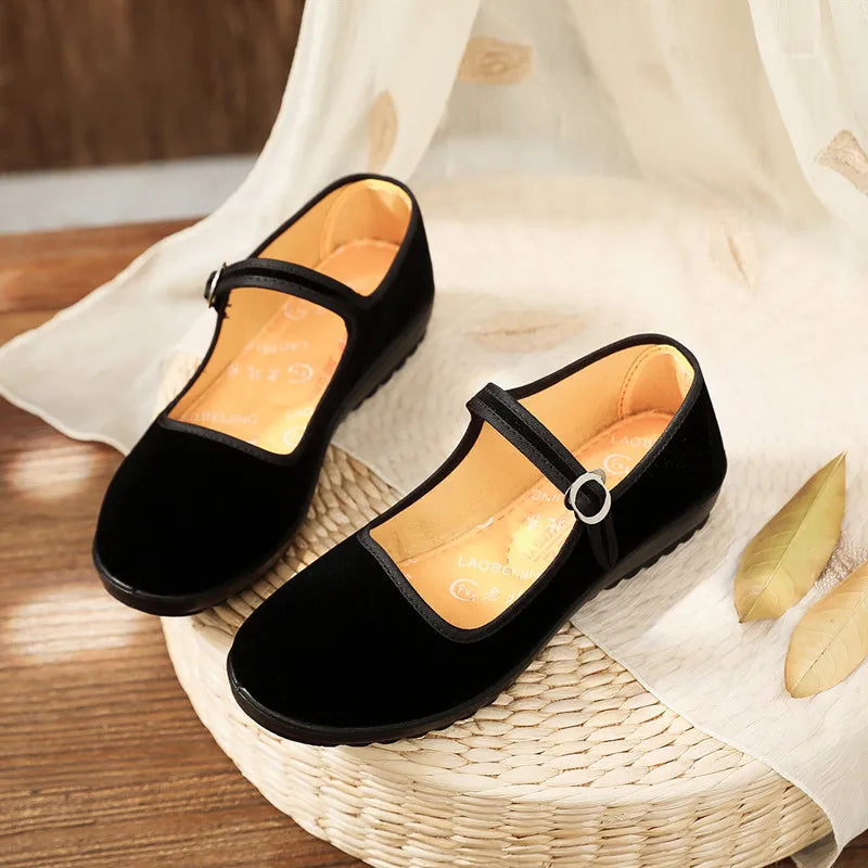 Women's New Solid Colour Trendy Cloth Shoes Thick Bottom Comfortable Soft Outdoor Ladies Walking Shoes Non-slip Ladies Shoes