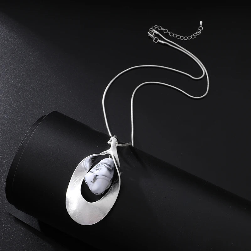 TongLing European Irregular Pendant Long Sweater Necklace Metal Resin Necklace for Daily Life