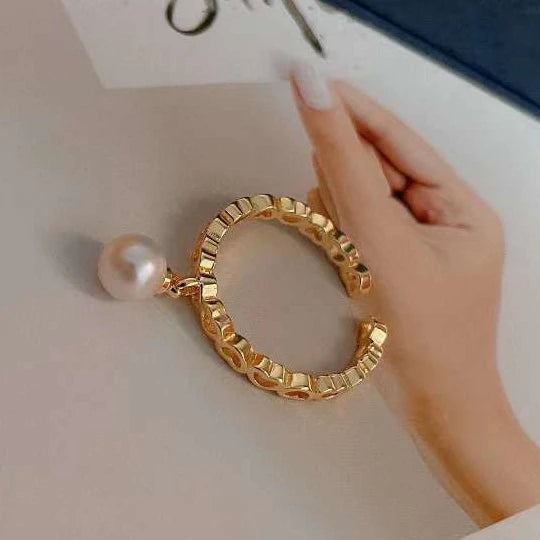 New Open Design 18K Gold Plated Love Ring with 5.5-6 mm Round Half Hole Freshwater Pearl Pearl Rings