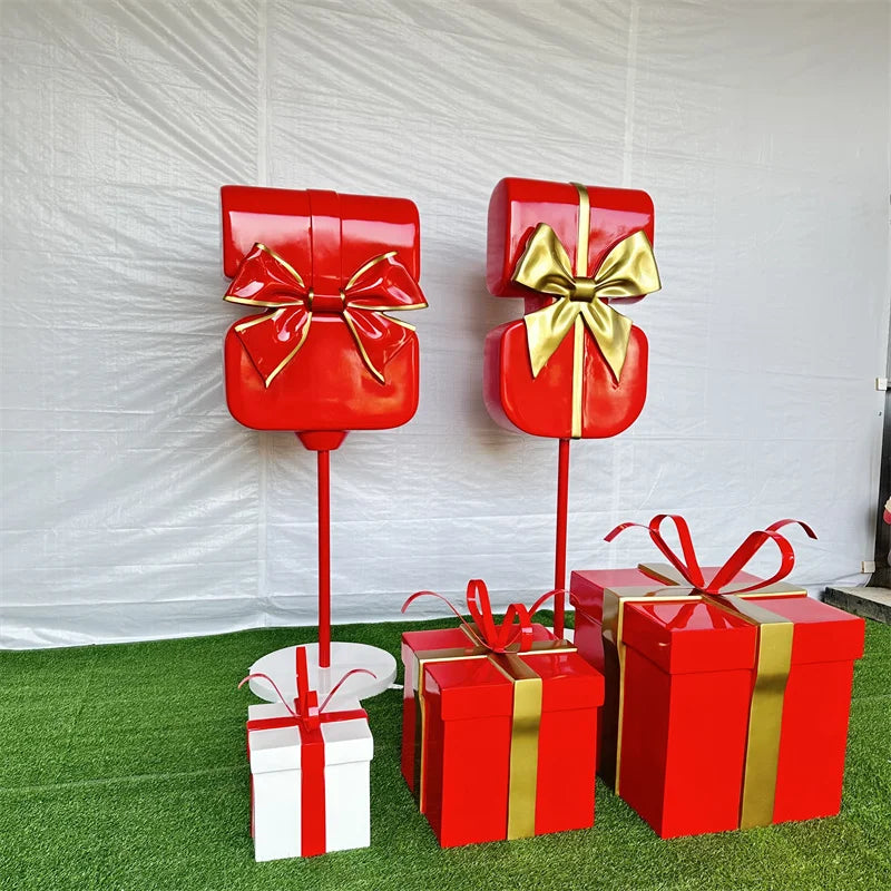 Outdoor Christmas Gift Box for Christmas Tree Decoration
