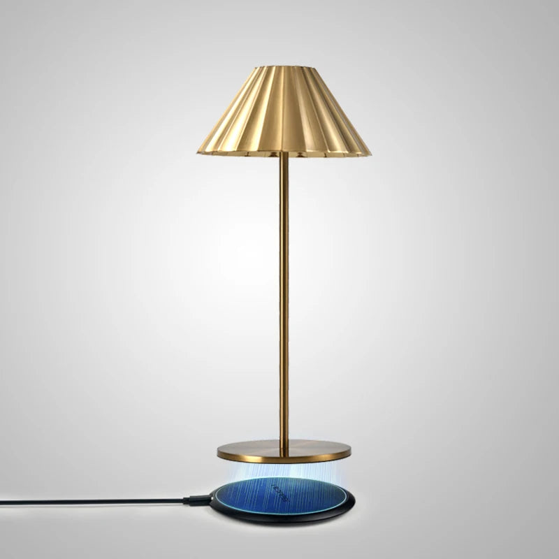 OEM/ODM Modern Wirelessly Rechargeable Table Lamp Decoration European Table Light Hotel Restaurant Led Table Lamps