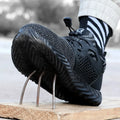 GUYISA Quick Delivery 2021 New Customizable Black Flying Mesh Breathable Anti Smash Anti Puncture Work Shoes