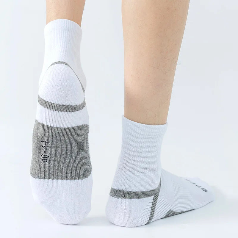 Xianghui Different Color Breathable Quality Running Badminton Custom Crew Basketball Sport Socks
