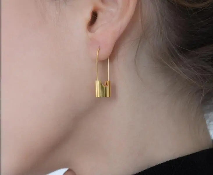 Minimalist Safety Pin Paperclip Earring Personalized Gold Paper Clip Lock Hoop Earrings Women Jewelry