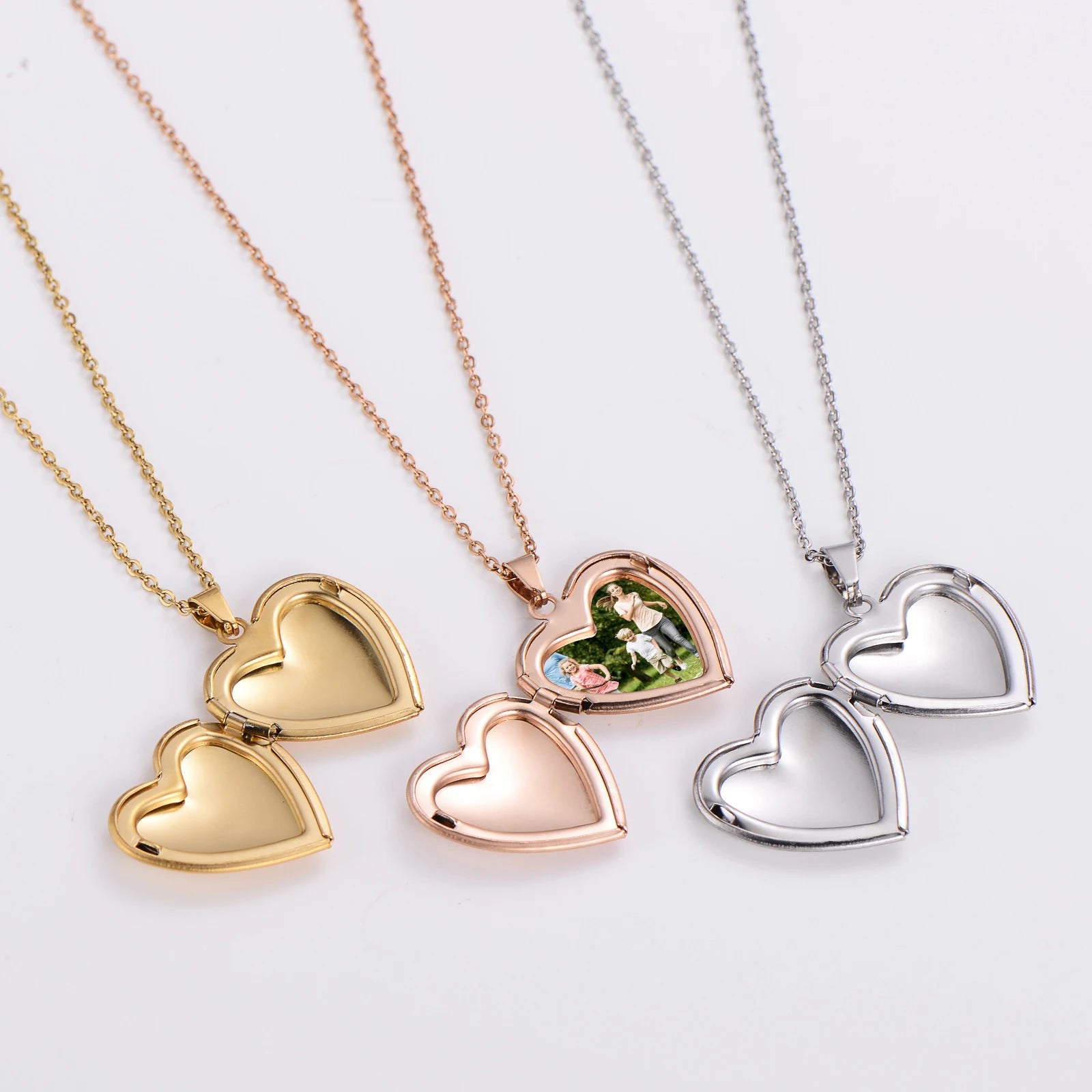 Custom Stainless Steel 18k Gold Picture Photo Frame Pendant Sublimation Heart Locket Necklace Blanks