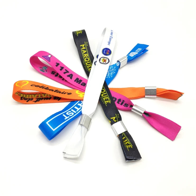 Customized WENXUAN Eco-Friendly Handmade Fashionable Festival Wristbands Promotional Gifts Woven Wristband