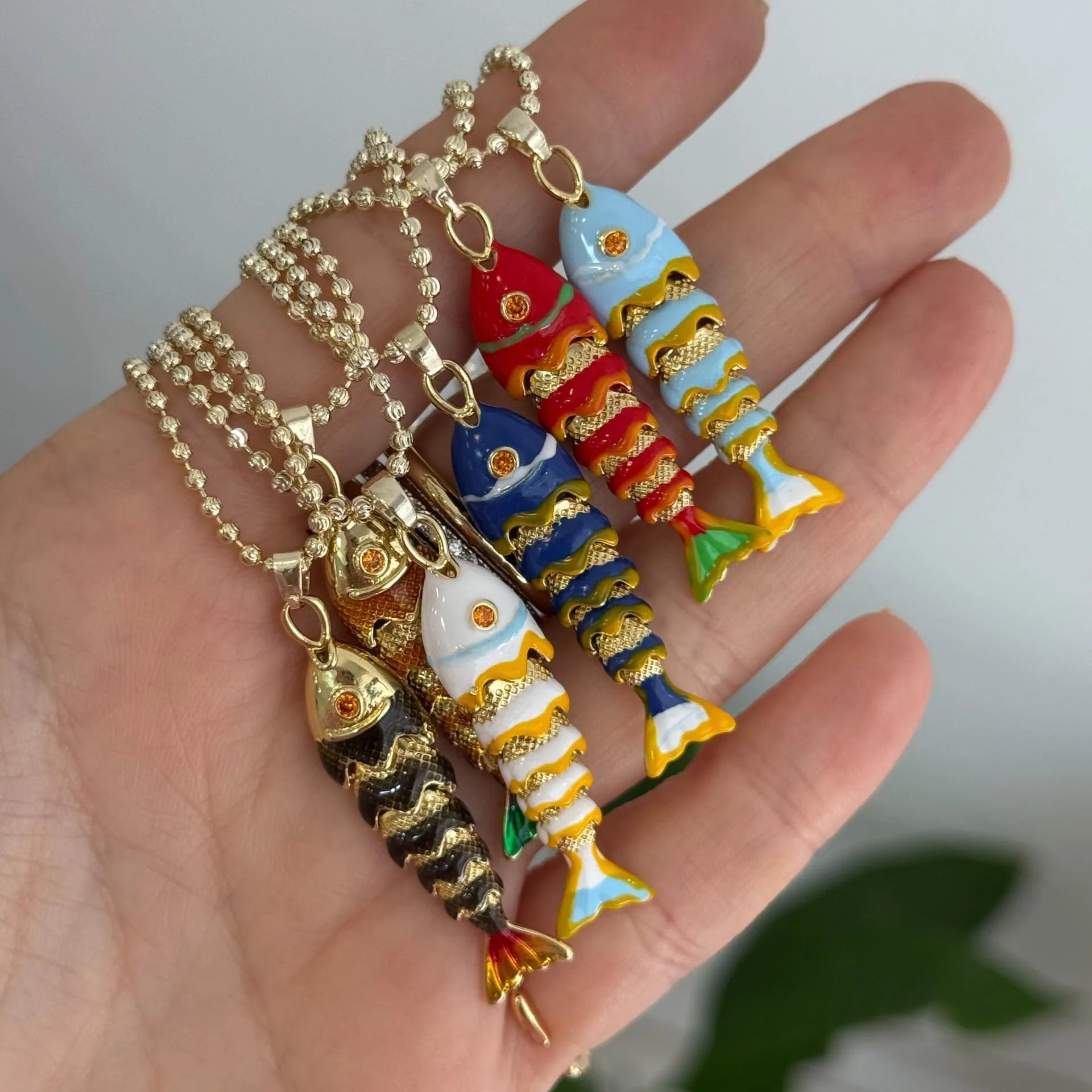 Summer Ocean Series Best Selling Women's Goldfish Necklace Unique Fashion Trendy Vacuum Electroplated Colorful Fish Link Gift