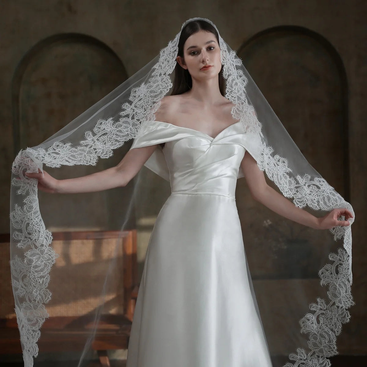 Elegant Atmosphere Embroidered Bridal Veil White Vintage Long Lace Two-layer Wedding Party Church Trailing 3M Lace Tulle