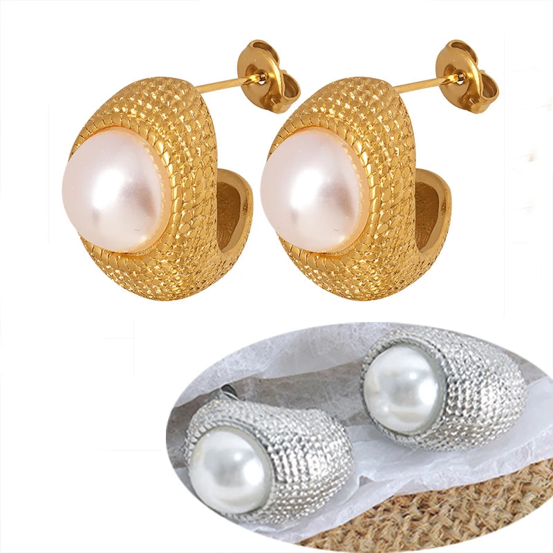 Fashion Temperament Imitation Pearl Earrings Vintage Style Hypoallergenic Stainless Steel Stud Earrings for Women Wholesale
