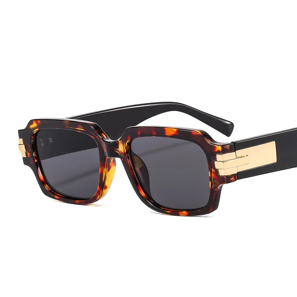 2024 Retro Classic Small Square Honey Color Sunglasses Black Men Urban Novel Design Low Price Sunglasses Black Women