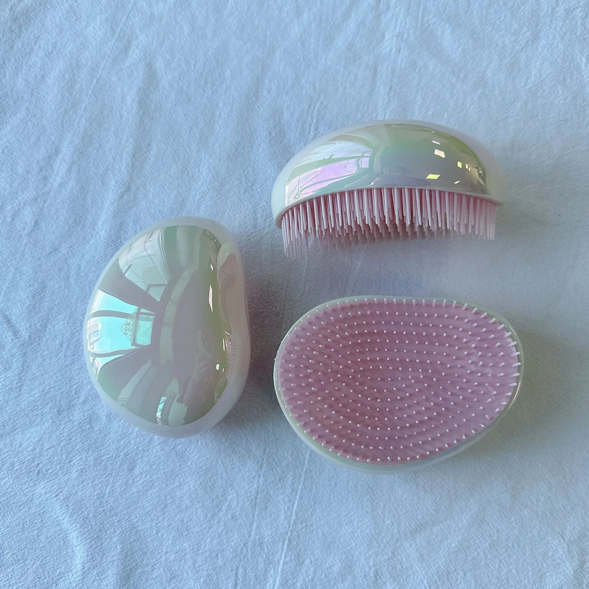 Electric White Pearl Effect Magic Hair Compact Cushion Design Nylon Bristles for Tangle-Free Detangling Hair Extension Styling