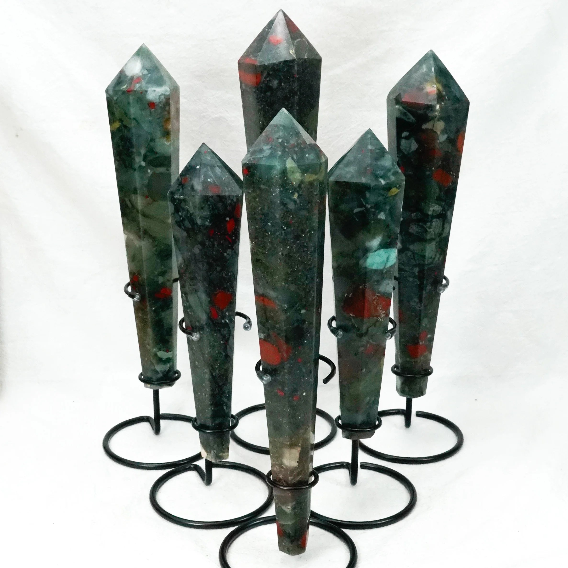Wholesale Natural Stone Crystal Wands New Shapes Wand Tower Stick Point Pendulum Shape Africa Blood Stone Wand for Healing