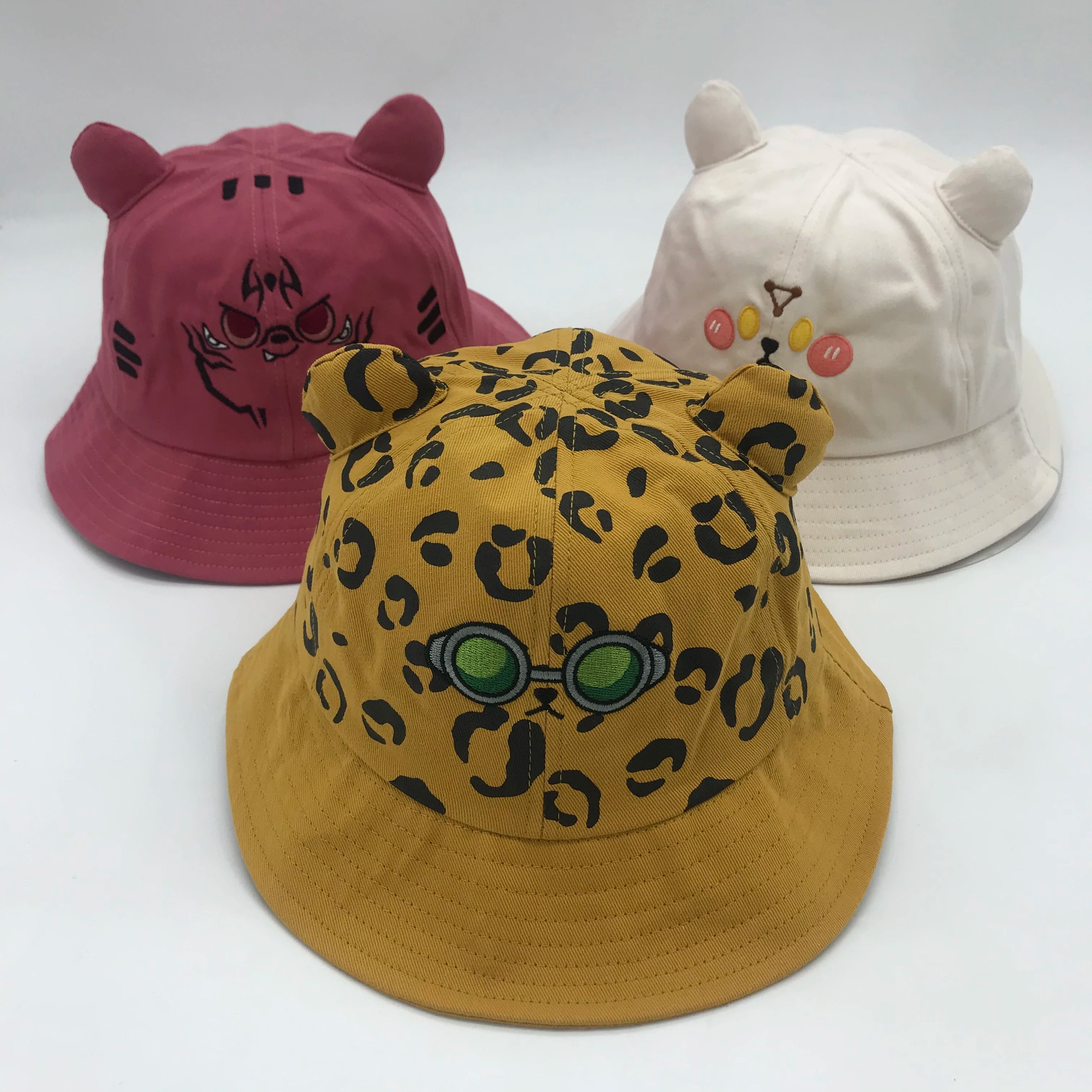 Custom Cute Bucket Hat With Fashionable Leaf Design Embroidered Logo Velvety Finish-for Fishing in Silk Canvas Velvet Material