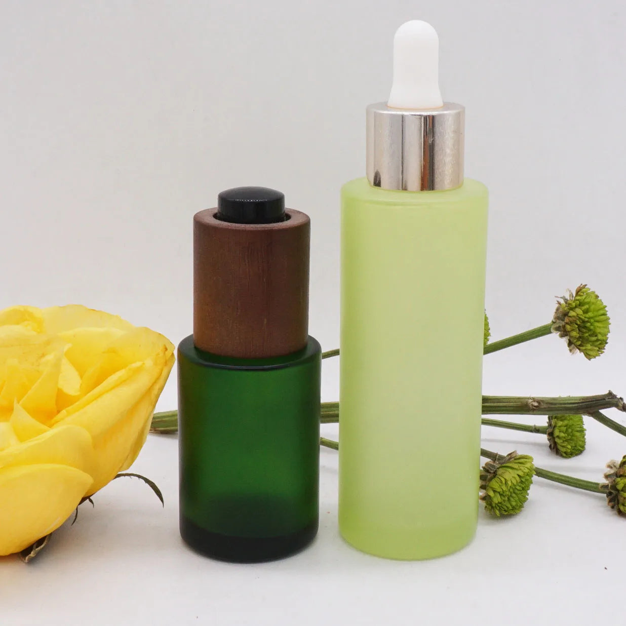 Cosmetic Container Flat Shoulder Light Green 4 oz Glass Dropper Bottles with Dark Wooden Push Button Dropper