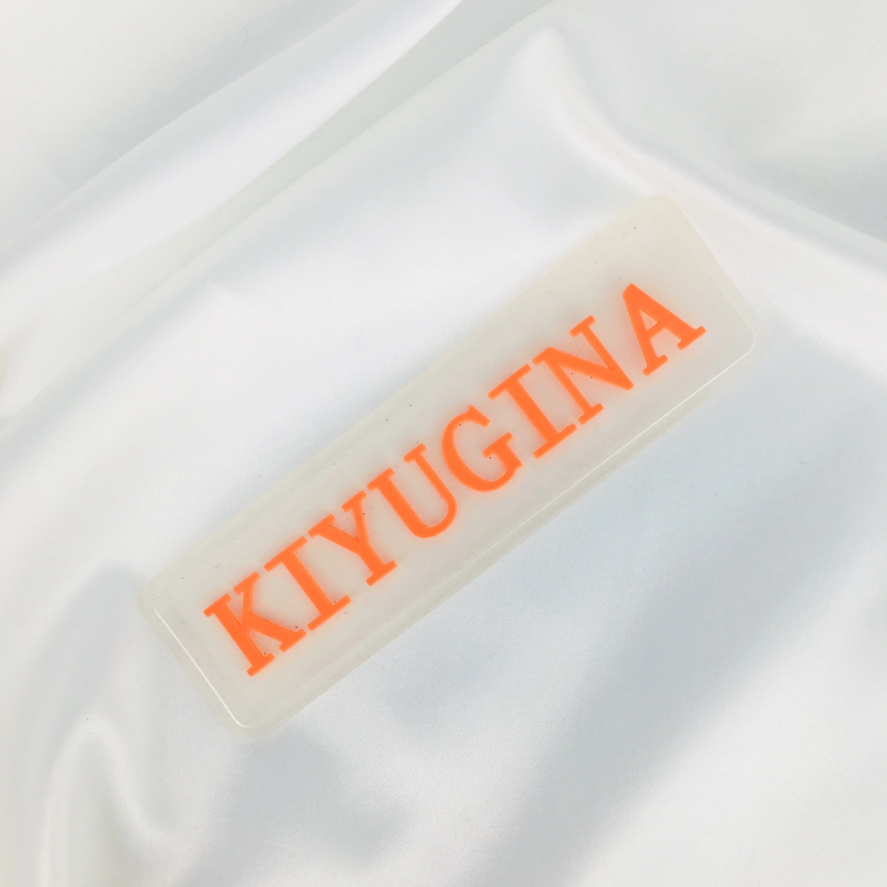 Custom Clear PVC Vinyl Stickers Waterproof Printed Candle Jar Bottle Packaging Labels Rubber Patches Apparel Clothing Labels