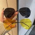 Hot Selling Unisex Photochromic Eyewear Polarized Sport Sunglasses for Driving Sun Glasses with PC Plastic Frame and Lens