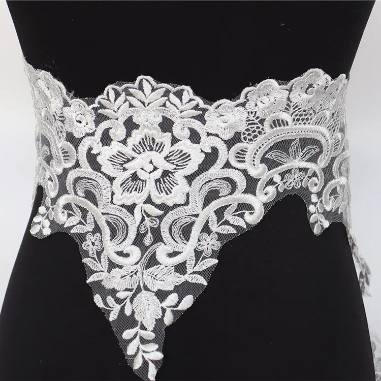 White Embroidery Flower Lace 100% Polyester Handmade Fashionable Bridal Wedding Dress Accessories Shoes Bags Border Modification