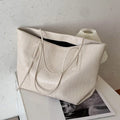Versatile Vintage Fashionable Women 2024 Large Capacity Tote Bag