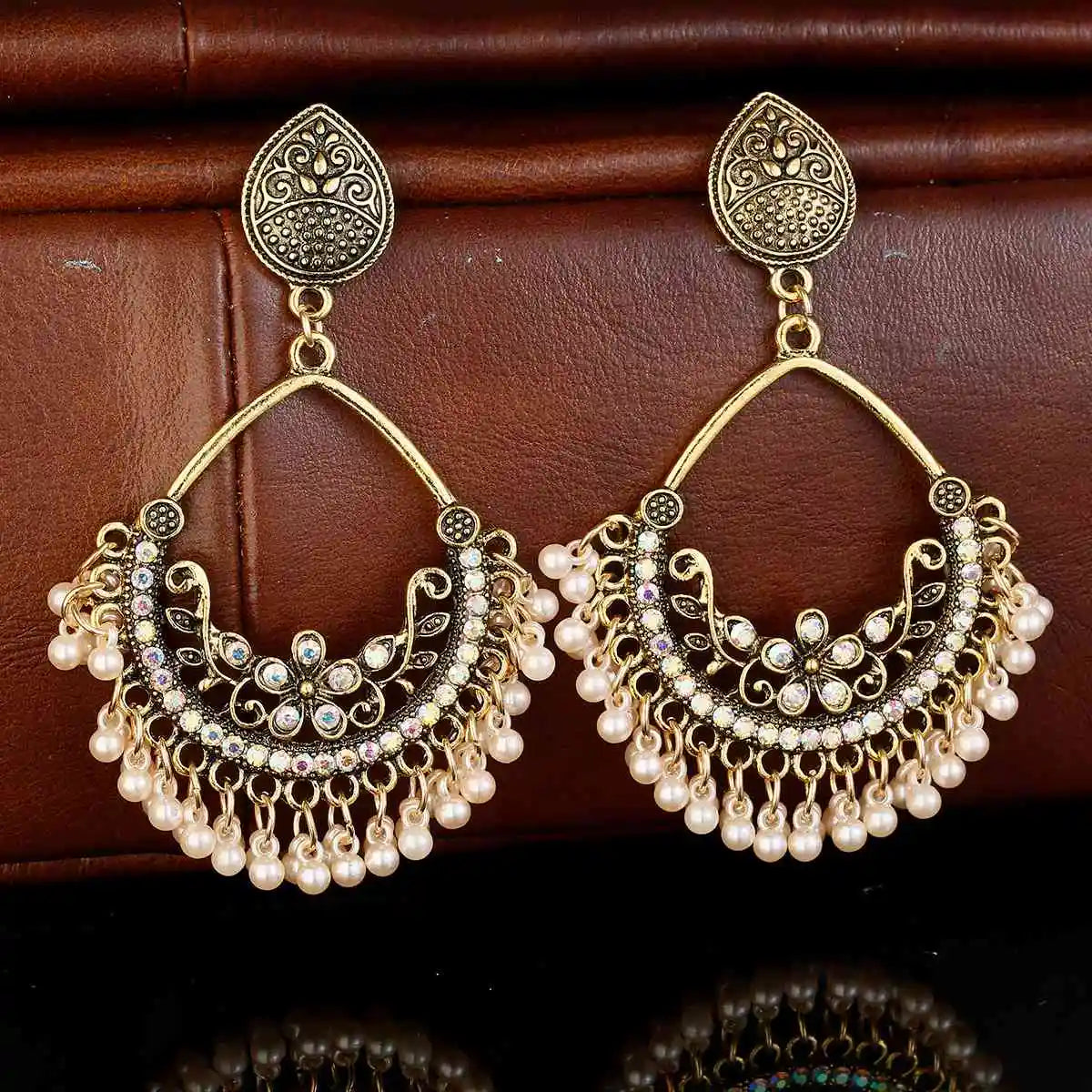 New Fashion Gold Color Flower Drop Earrings for Women Bohemian Luxury Pearl Rhinestone Indian Earring Party Gift