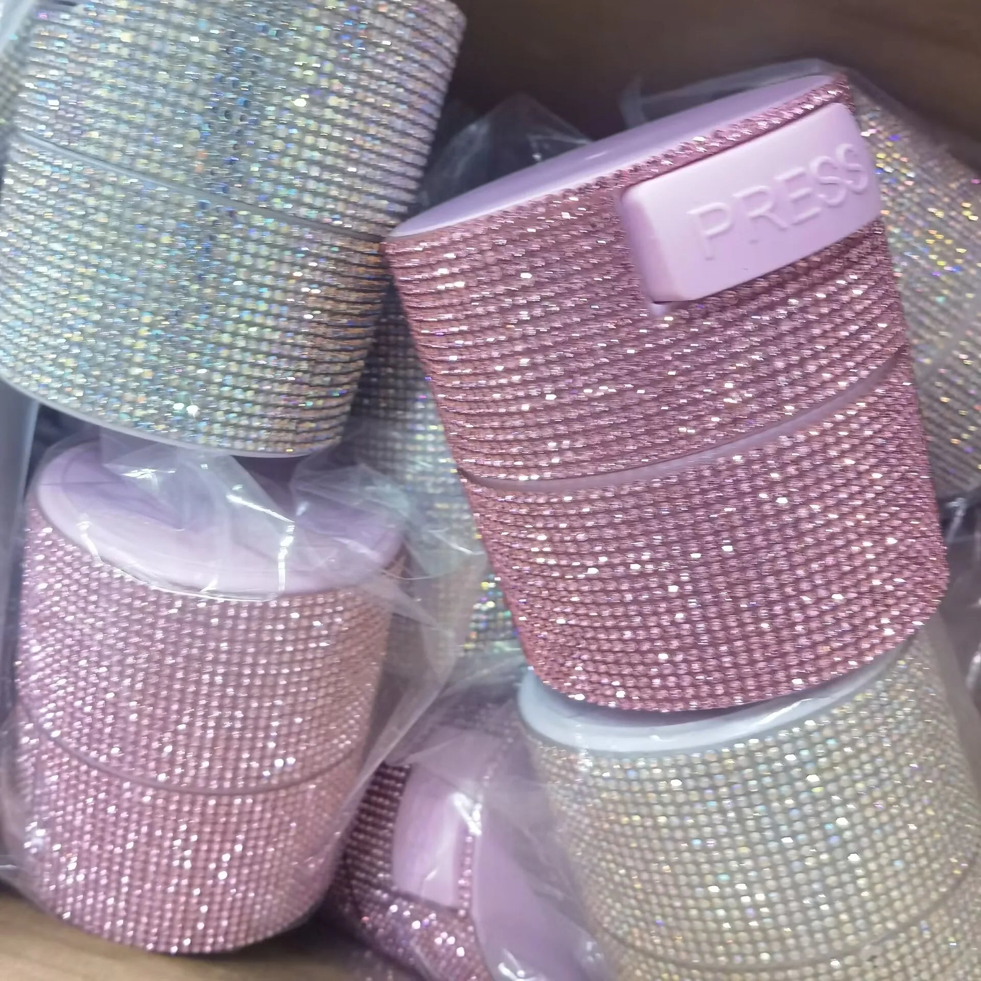 Lash Glue Container with Rhinestone Eyelash Glue Storage Tank Activated Carbon Sealed Adhesive Jar Eyelash Extension Supplies
