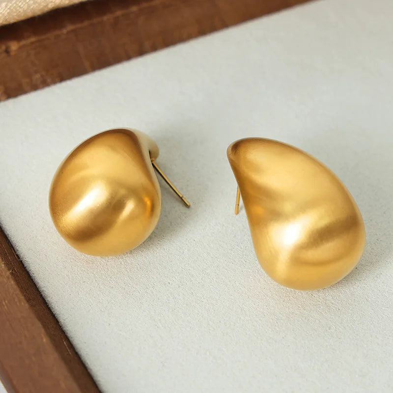Ilona Teardrop Heart Vintage 18k Gold-plated Stud Earrings Stainless Steel Fashionable Women's Jewelry