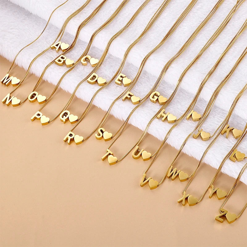 Fashion Jewelry A-Z 26 Letter Dainty Heart Initial Necklace 18K Gold Plated Chain Charm Letter Silver Stainless Steel Necklace