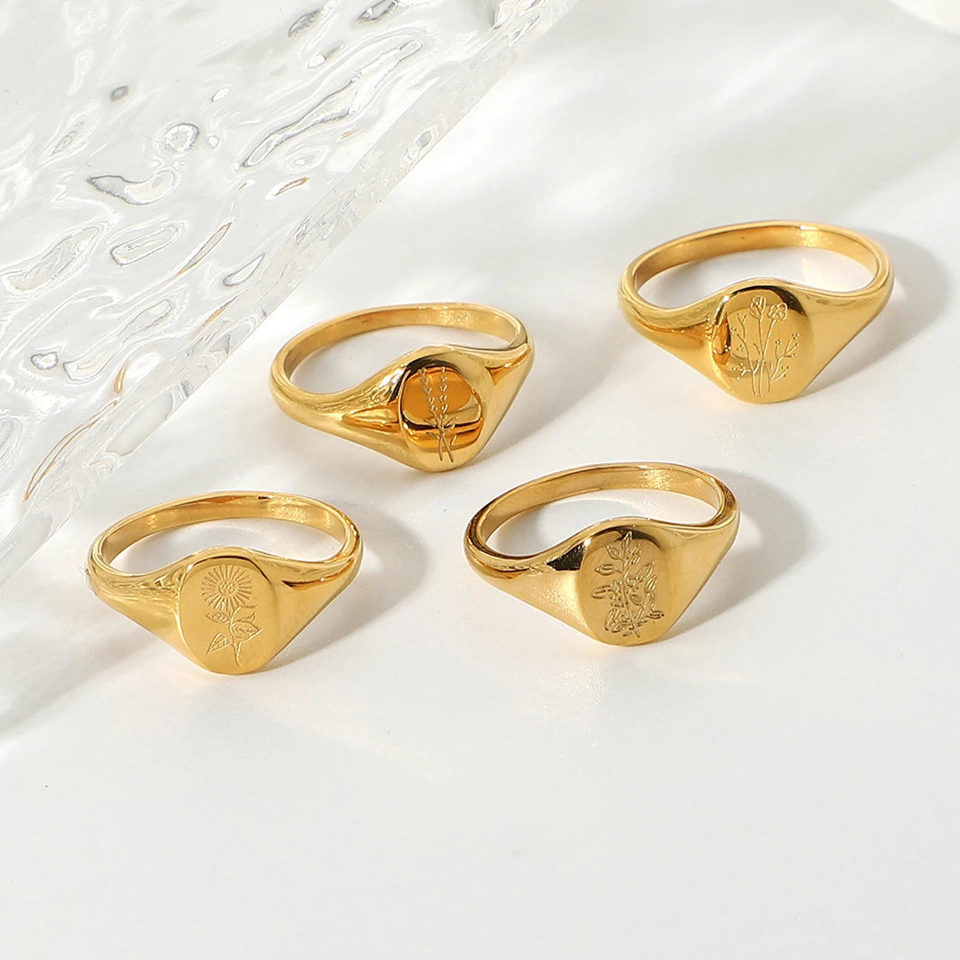 Personality Stainless Steel Hypoallergenic Jewelry 18K Gold Plated US6/US7/US8 Engraved Flower Ring