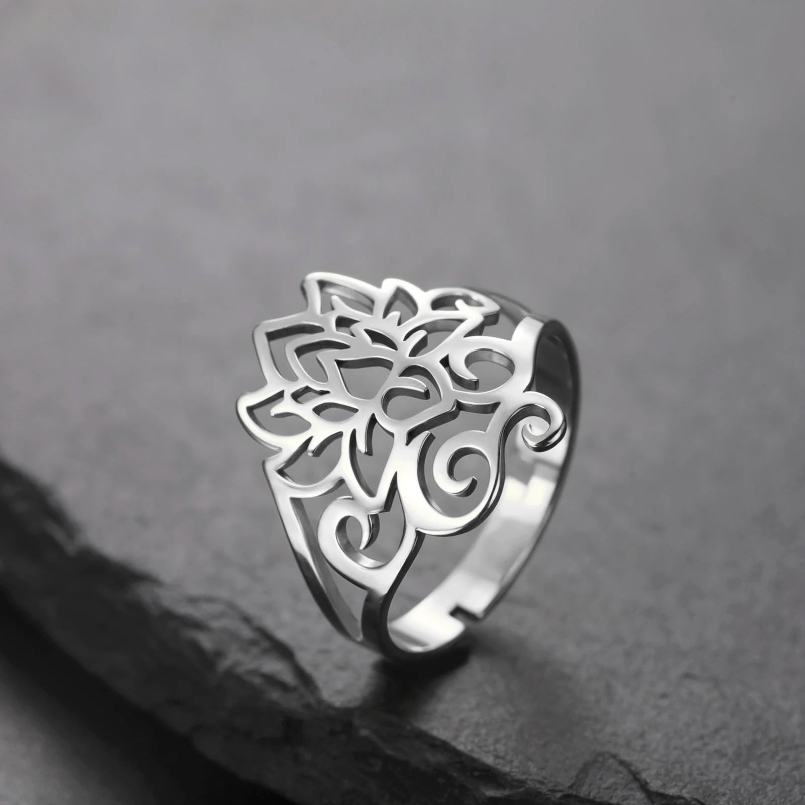 Luxury Stainless Steel Lotus Flower Ring  Adjustable Women Finger Ring Gold Plated Hollow Lotus Flower Ring Gifts for Women