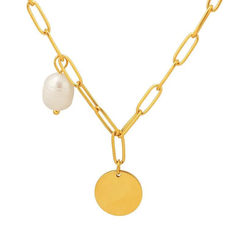 2023 New Rstro Irregular Baroque Freshwater Pearl Paperclip Chain Round Pendant Necklace for Girls Office
