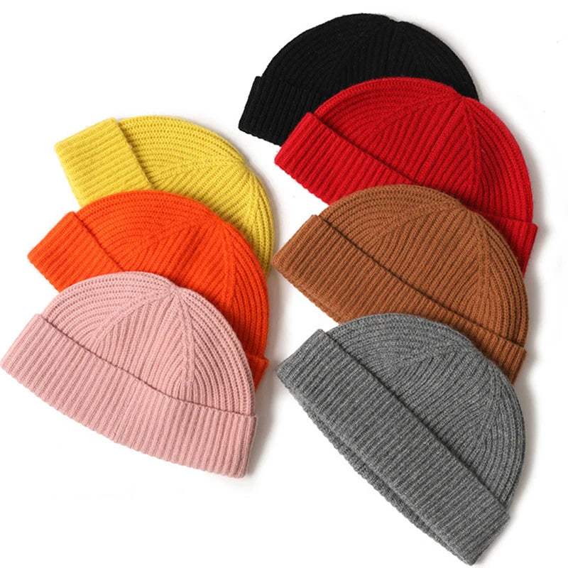 2024 New Design Short Style Plush Knitted Hat Unisex Soft Beanies Plain Solid Men Outdoor Travel