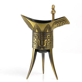 Tipsy Cocktail Cup Decoration Liquor Spirits Vodka Wine Glass Art Collection Qin Dynasty Bronze Tripod Antique Shot Glass 3D