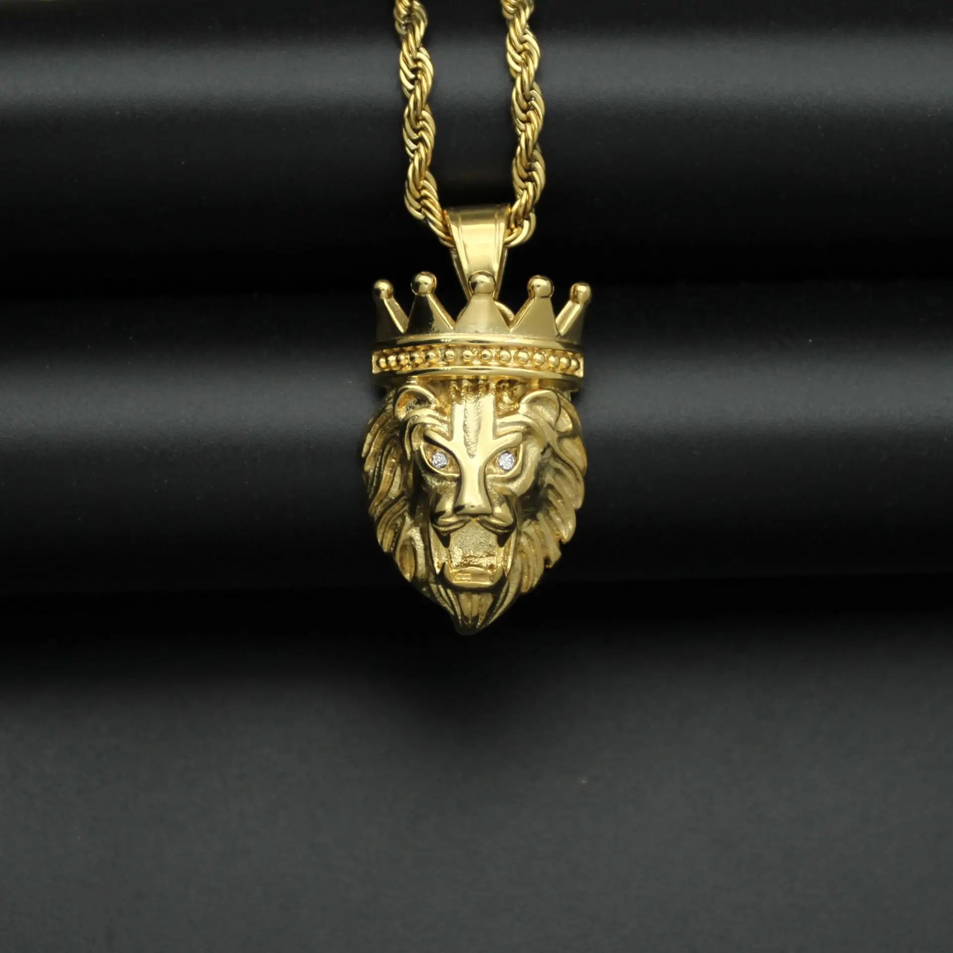 New Fashion Hip Hop Stainless Steel 18K Gold Crown Lion Head Pendant Men and Women Necklaces Spot Wholesale