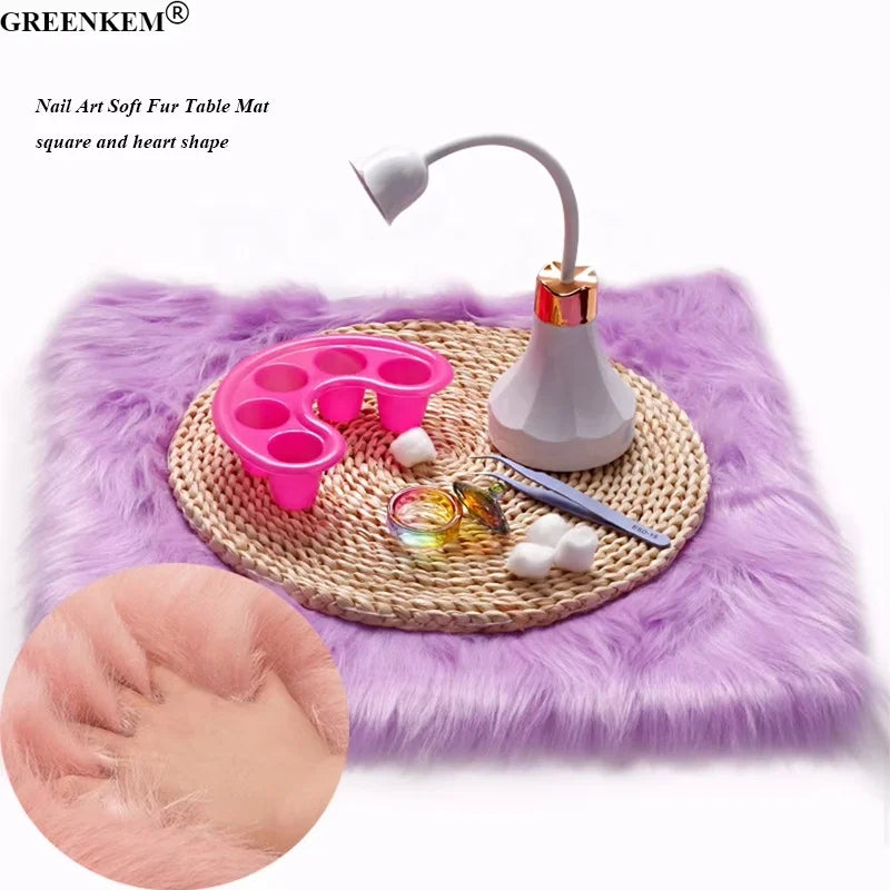 New Arrival Nail Art Soft Fur Table Mat Salon Manicure Practice Cushion Foldable Washable Heart Hand Rest Pad Nail Table Mat