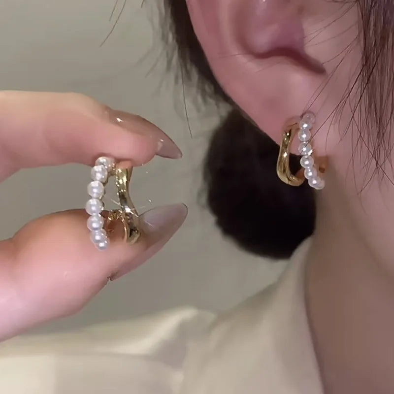 Women's Silver Needle Korean Style High-End Fashion Pearl Stud Earrings Versatile Double-Layer C-Shaped Pearl Minimalist Style