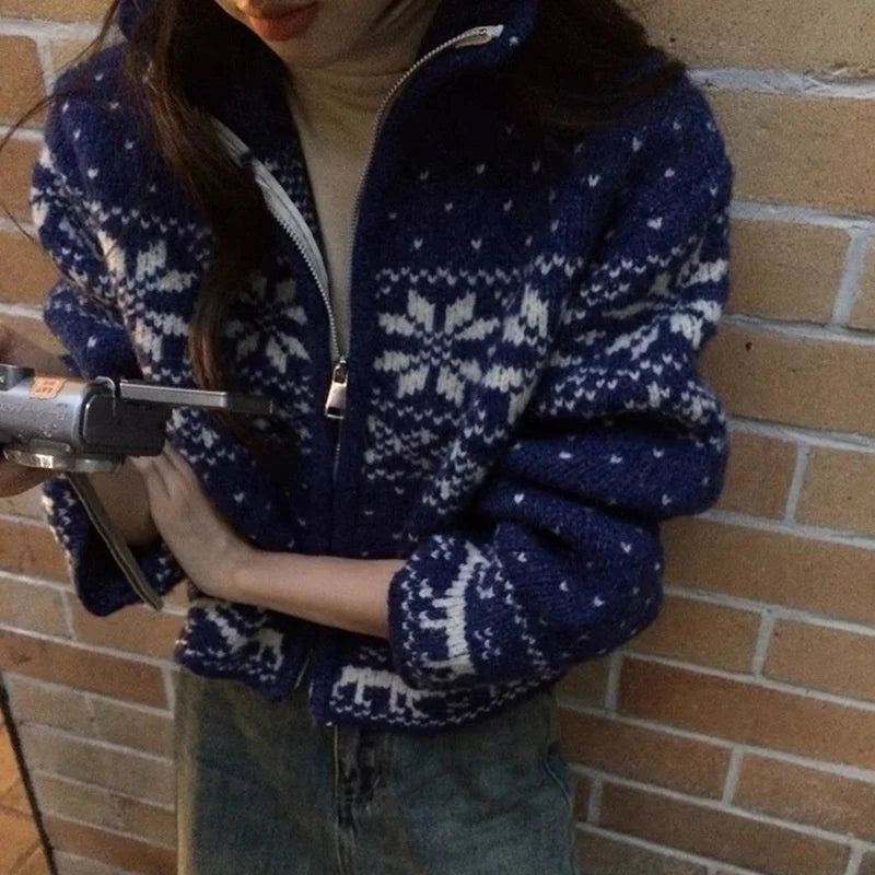 Custom Women's Winter Sweater Cardigan Jacquard Design Thickened Knitwear Featuring Vintage Flip Collar Double Open Casual Front