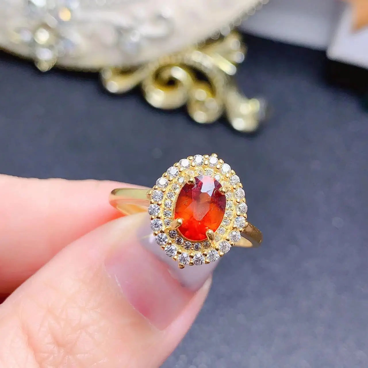 Italian 925 Sterling Silver Ladies Finger Rings Gold Plated with Natural Garnet New Design Oval Cut Diamond for Weddings