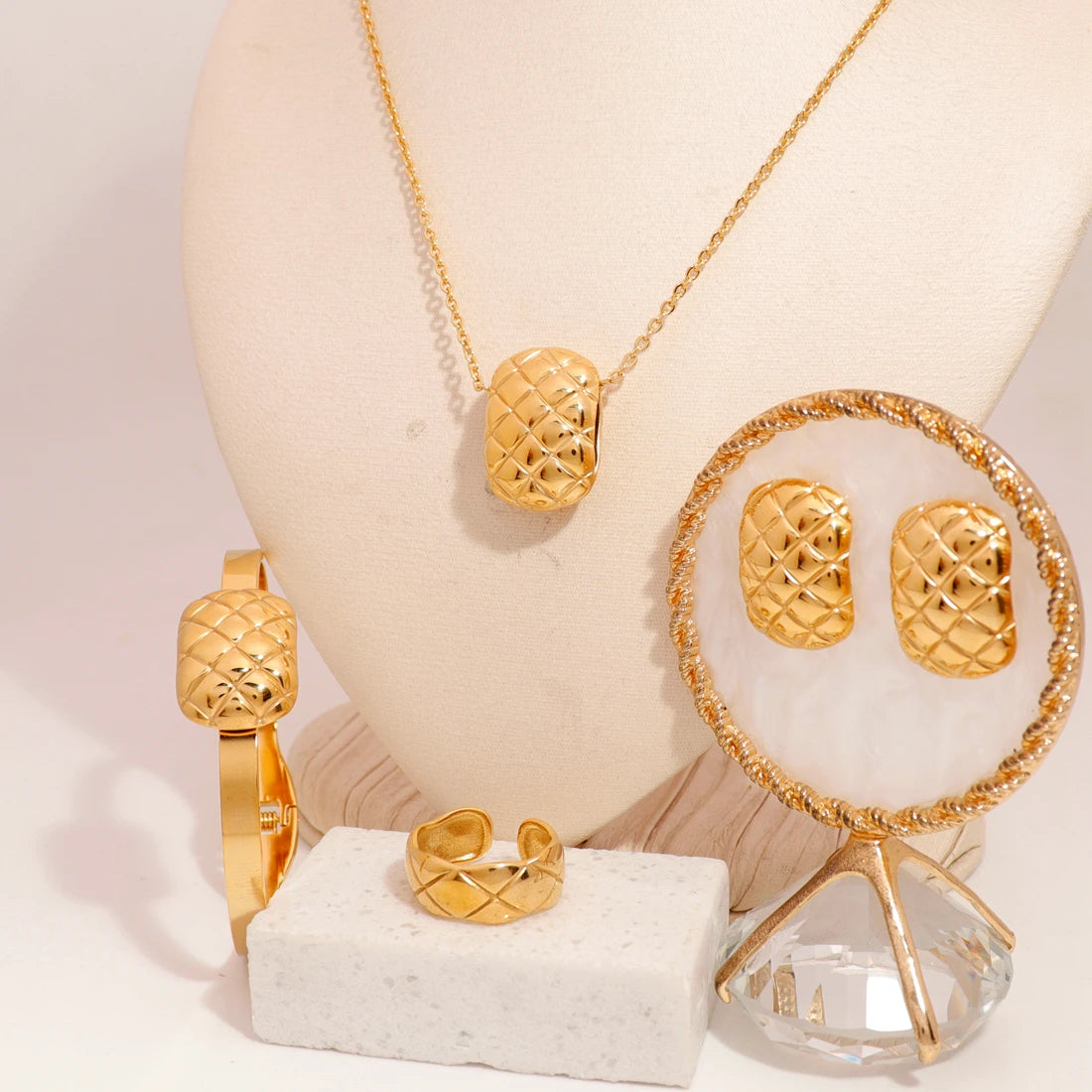 Gold Plated 18K Fashion Bridal Jewellery Rings Sets Pink Shell Women Stainless Steel Rhinestone Jewelry Set