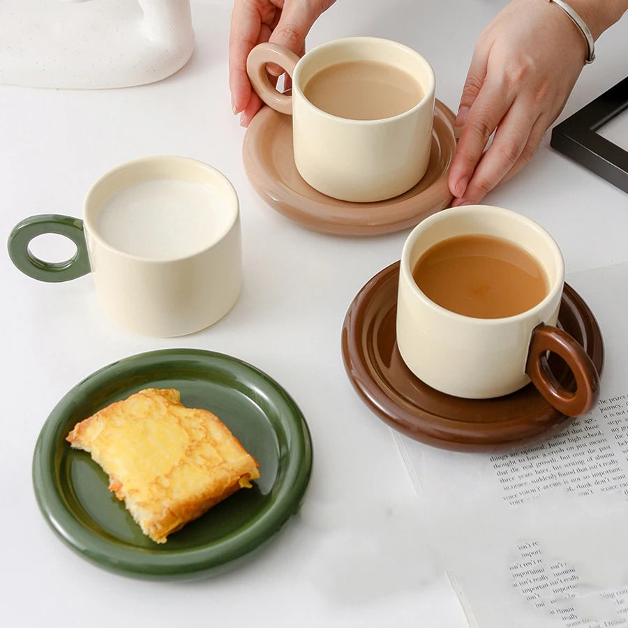 Custom Color Contrast Ceramic Coffee Cup and Saucer Milk Coffee Cup Set
