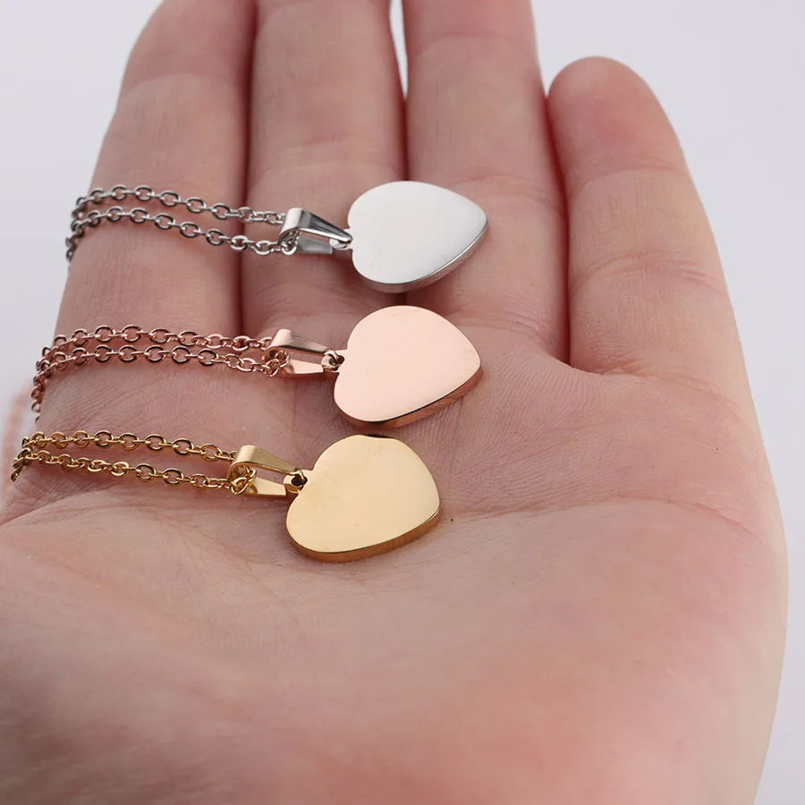Engrave Heart Pendant Necklace for Women Wholesale Titanium Stainless Steel Chain Fashion Jewelry