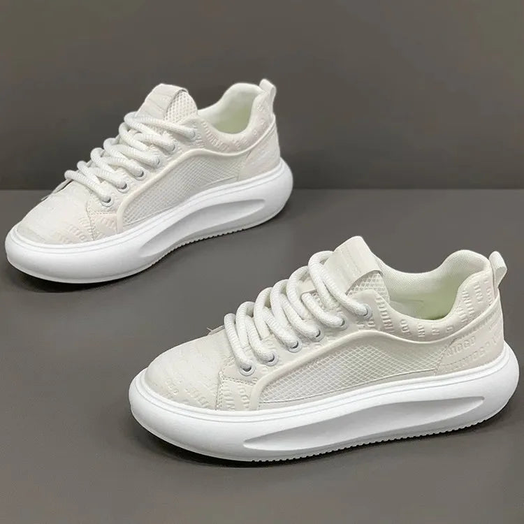2025 Summer Men's Casual White Shoes Soft-Soled Breathable Mesh with Thick-Soled Board PU Insole Fashionable Versatile Design